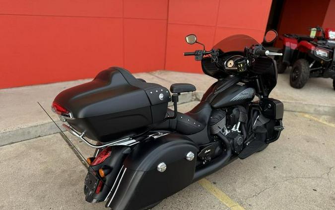 2017 Indian Motorcycle® Chieftain Dark Horse® Thunder Black Smoke