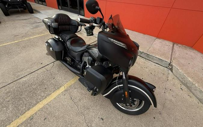 2017 Indian Motorcycle® Chieftain Dark Horse® Thunder Black Smoke