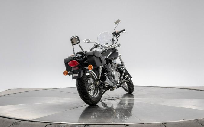 2009 SUZUKI GZ250 in Black