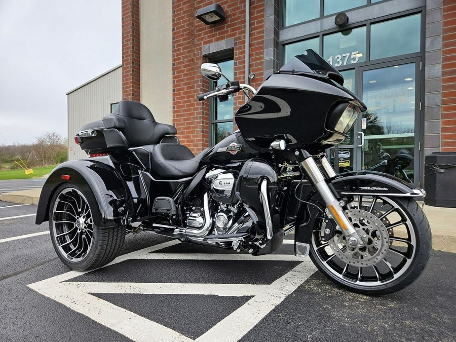 2024 Harley-Davidson® FLHTCUTG - Road Glide Tri-Glide