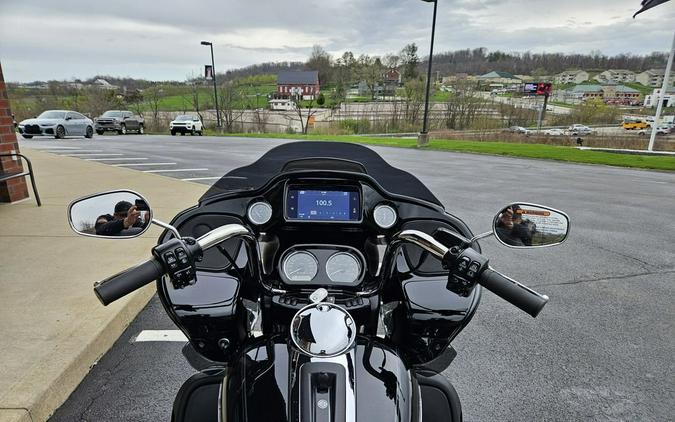 2024 Harley-Davidson® FLHTCUTG - Road Glide Tri-Glide