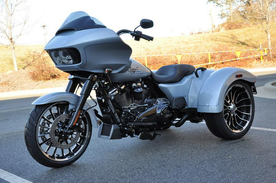 2024 Harley-Davidson® FLTRT - Road Glide® 3