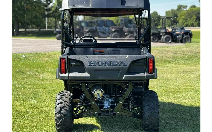 2026 Pioneer 700 Deluxe 4WD UTV - Honda
