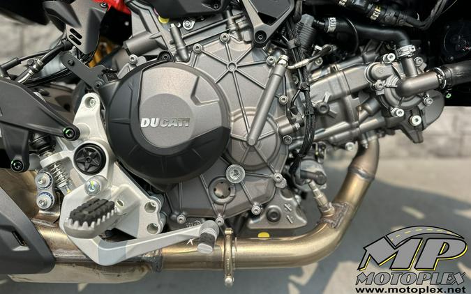 2026 Ducati Hypermotard V2 SP