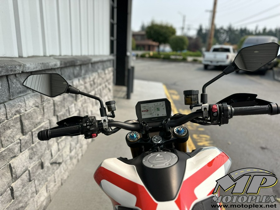 2026 Ducati Hypermotard V2 SP