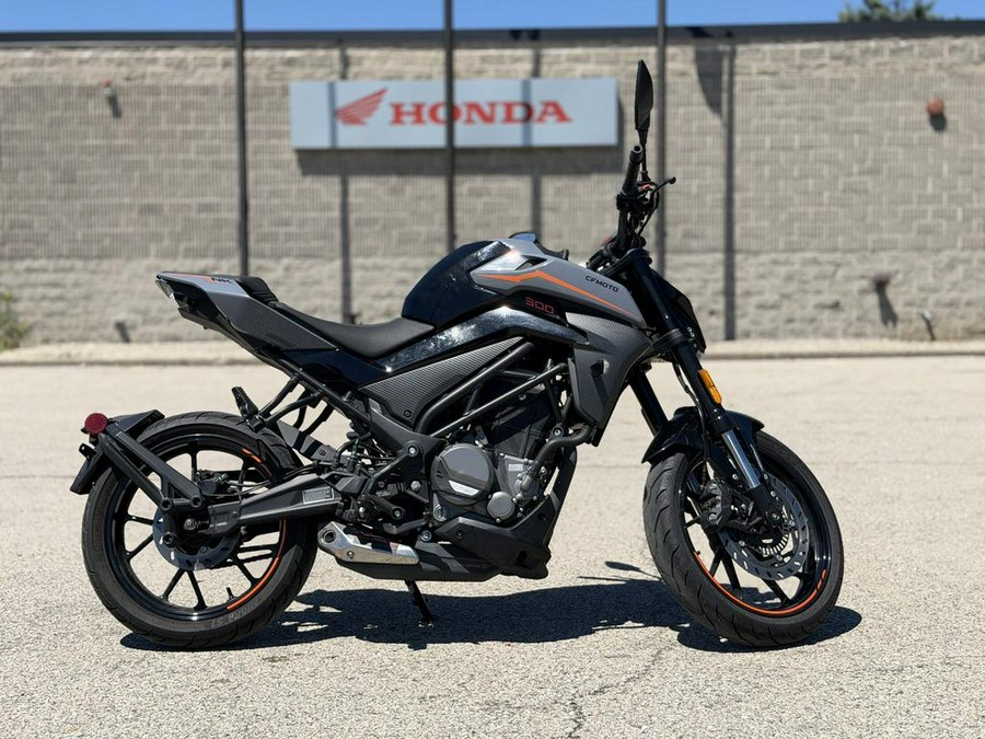 2022 CFMOTO 300NK