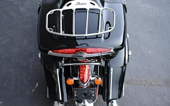 2016 Indian Motorcycle® Roadmaster® Thunder Black