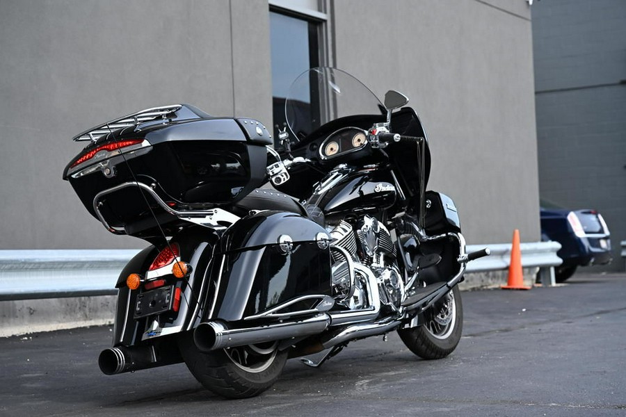 2016 Indian Motorcycle® Roadmaster® Thunder Black