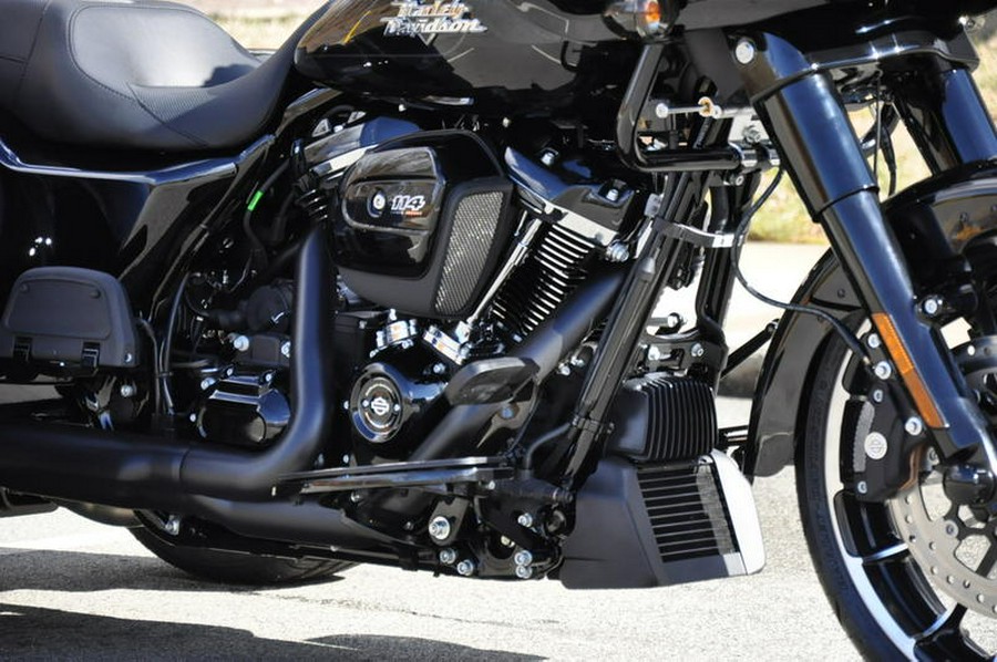 2024 Harley-Davidson® FLTRT - Road Glide® 3