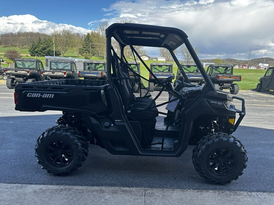 2024 Can-Am® Defender XT HD10