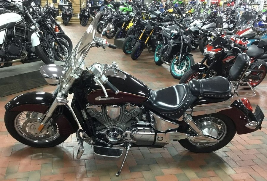 2005 Honda® VTX™ 1800C Spec 1