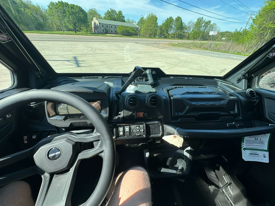 2024 Can-Am Defender MAX Lone Star CAB