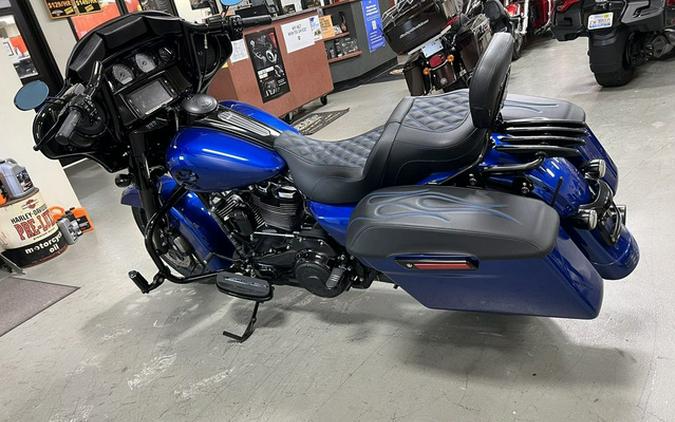 2018 Harley-Davidson FLHXS - Street Glide Special