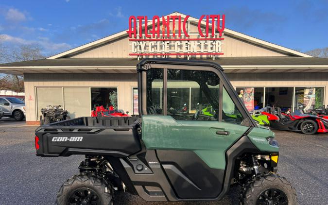 2026 Can-Am® Defender DPS CAB HD9 Compass Green