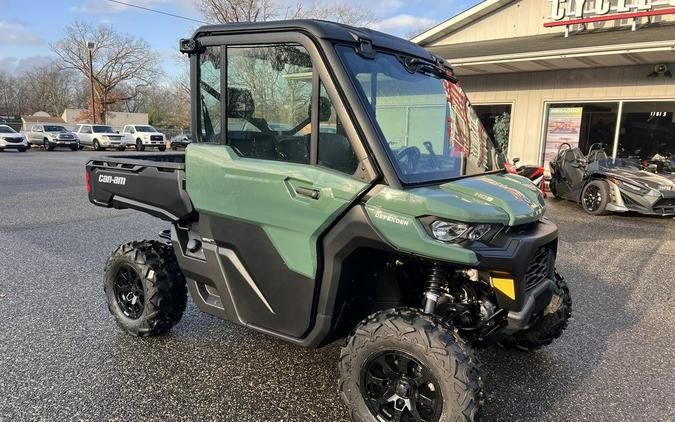 2026 Can-Am® Defender DPS CAB HD9 Compass Green