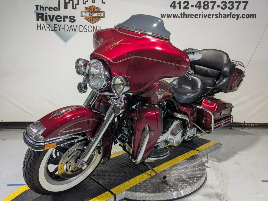 2005 Harley-Davidson® Electra Glide® Ultra Classic® Lava Red Sunglo
