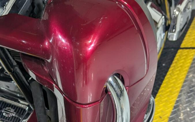 2005 Harley-Davidson® Electra Glide® Ultra Classic® Lava Red Sunglo