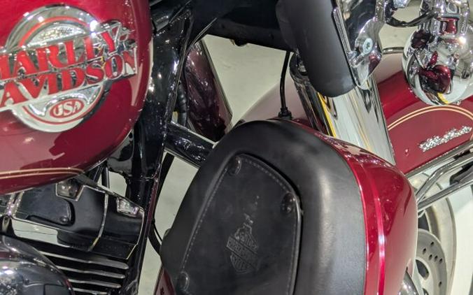 2005 Harley-Davidson® Electra Glide® Ultra Classic® Lava Red Sunglo