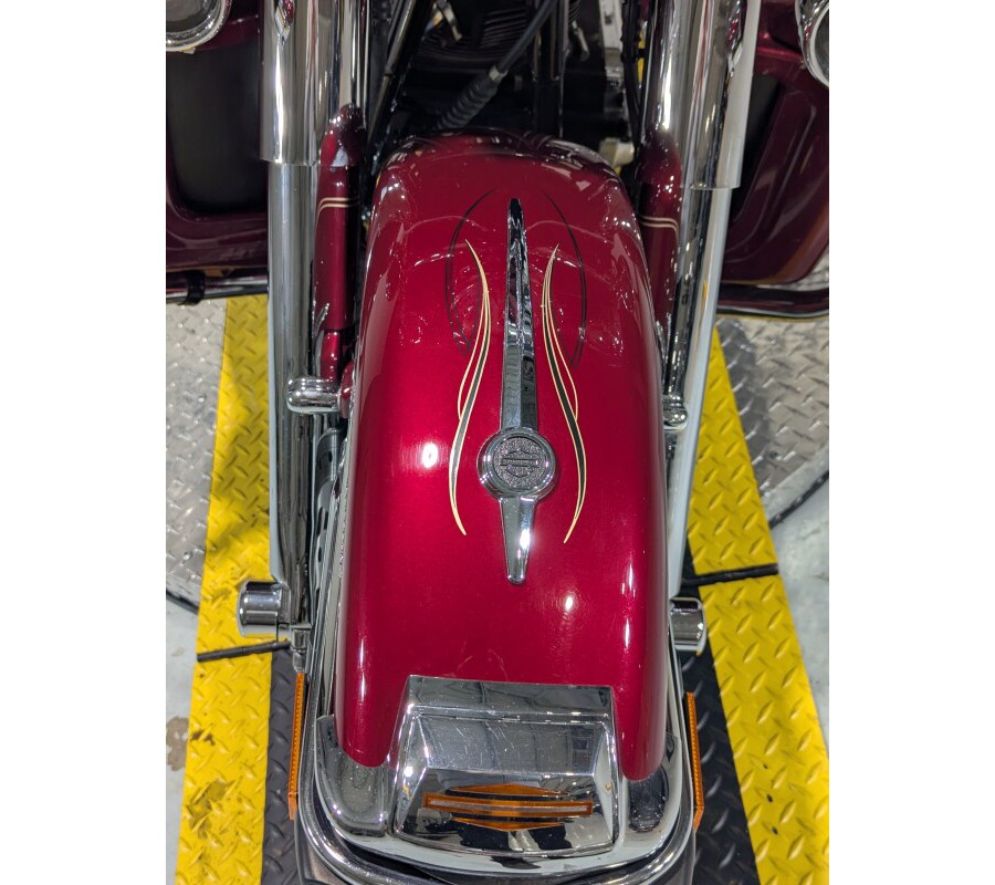 2005 Harley-Davidson® Electra Glide® Ultra Classic® Lava Red Sunglo