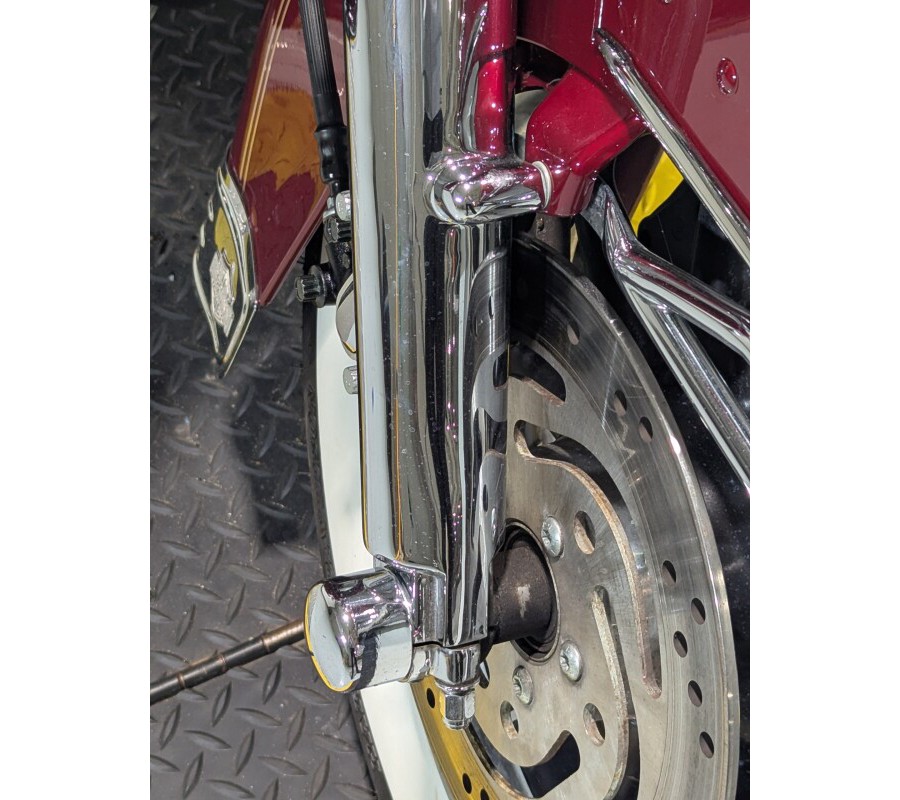 2005 Harley-Davidson® Electra Glide® Ultra Classic® Lava Red Sunglo