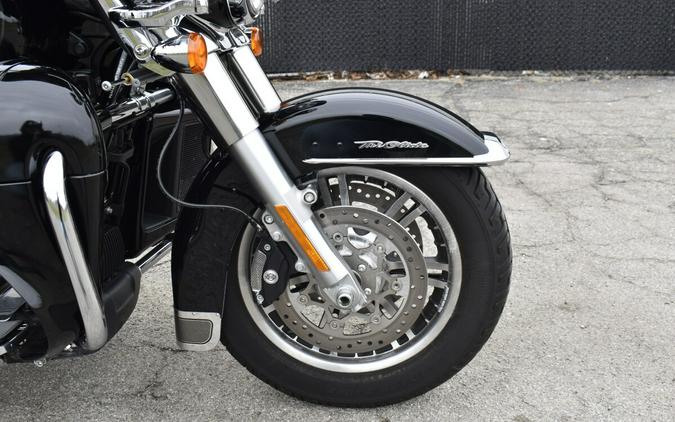 2022 Harley-Davidson Tri Glide Ultra Vivid Black