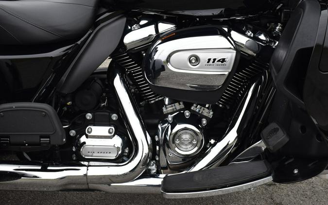 2022 Harley-Davidson Tri Glide Ultra Vivid Black
