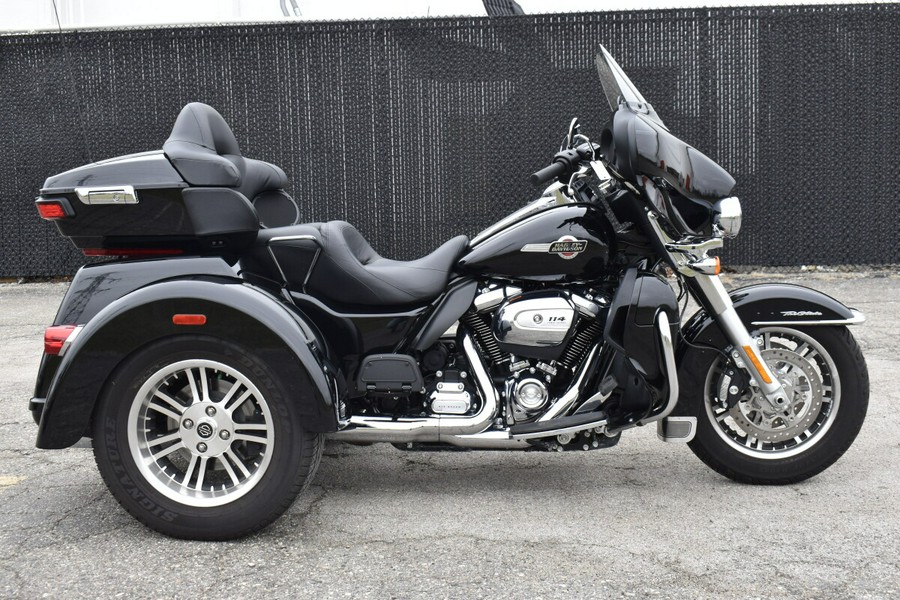 2022 Harley-Davidson Tri Glide Ultra FLHTCUTG