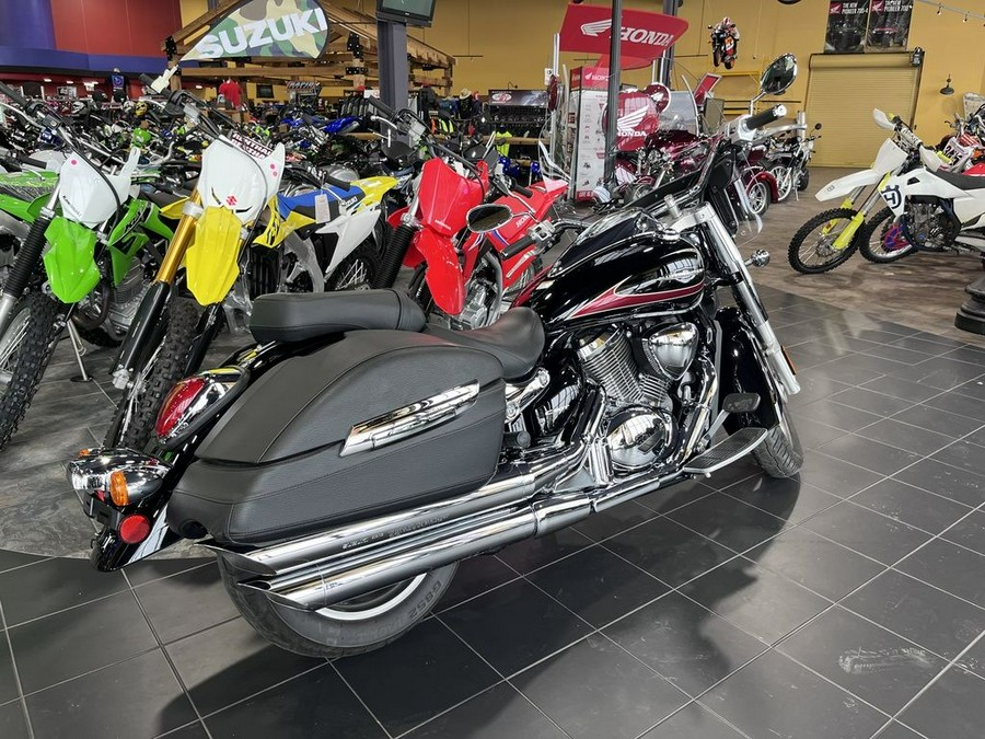 2017 Suzuki Boulevard C90T Glass Sparkle Black