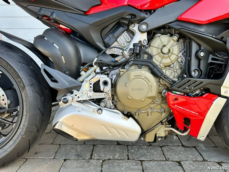 2022 Ducati Streetfighter V4 S
