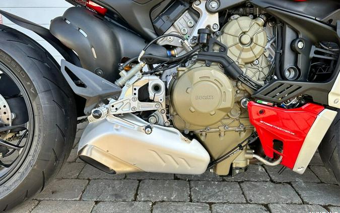 2022 Ducati Streetfighter V4 S