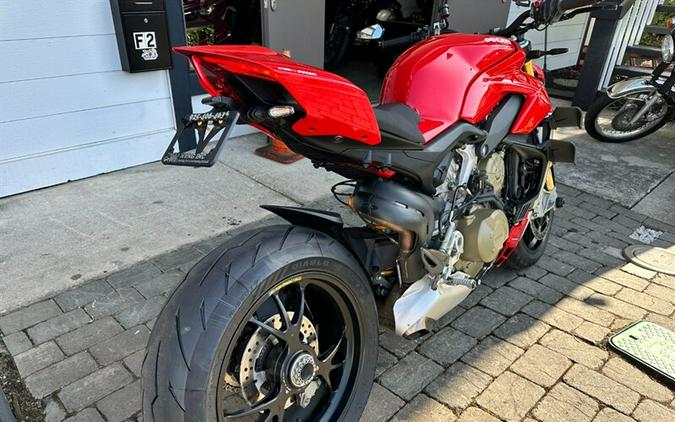 2022 Ducati Streetfighter V4 S
