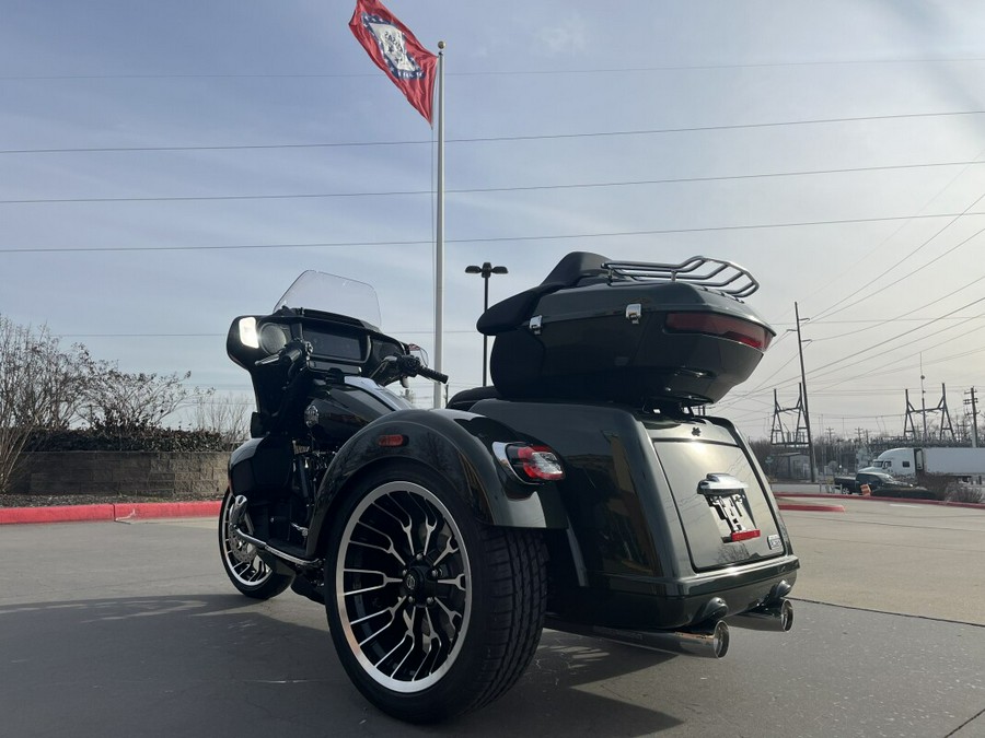 2026 Harley-Davidson® FLHLT Street Glide 3 Limited OLIV STL MTL/BLK