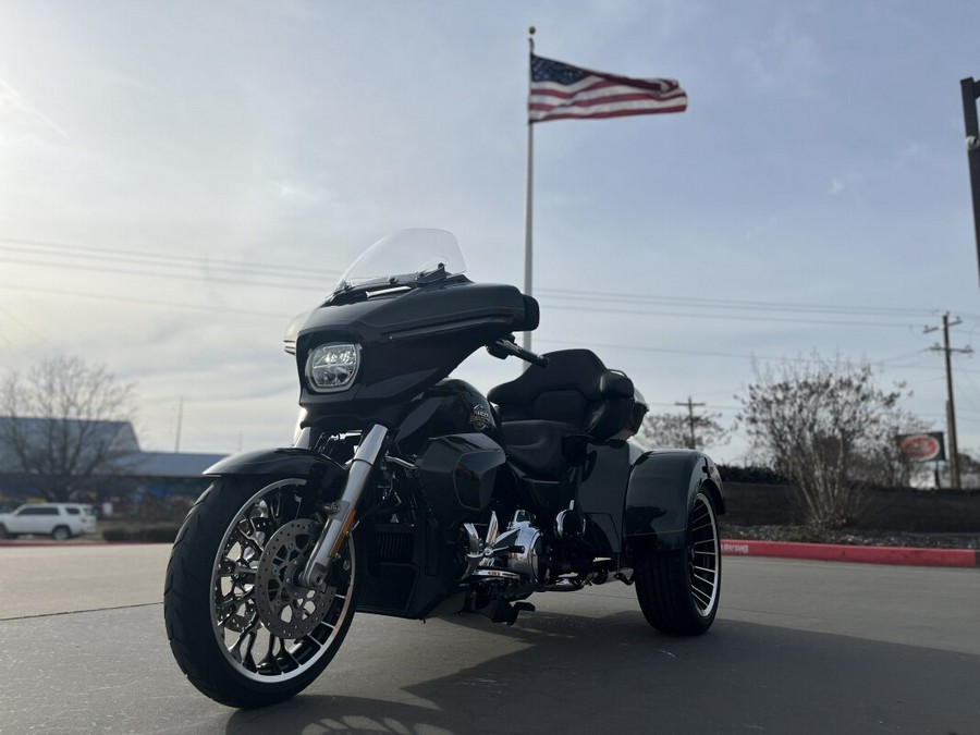 2026 Harley-Davidson® FLHLT Street Glide 3 Limited OLIV STL MTL/BLK