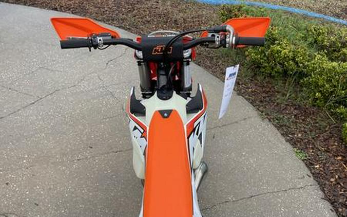 2023 KTM 300 XC