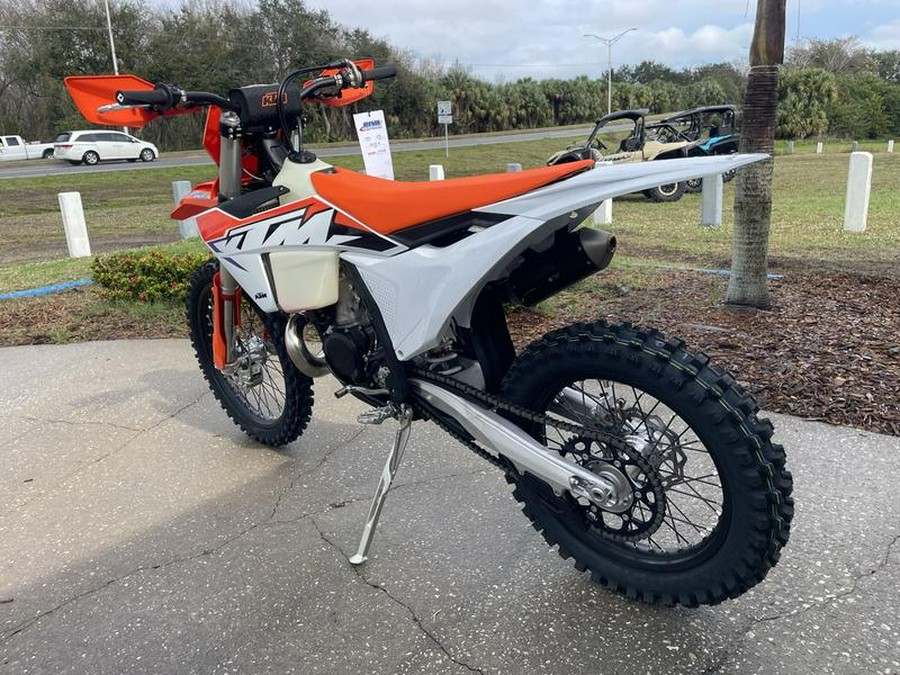 2023 KTM 300 XC