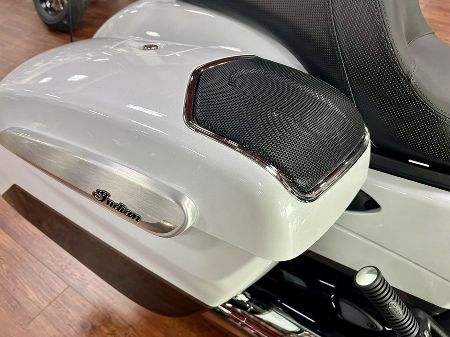 2024 Indian Motorcycle® Challenger® Limited with PowerBand Audio Package Ghost White Metallic