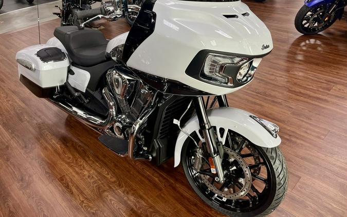 2024 Indian Motorcycle® Challenger® Limited with PowerBand Audio Package Ghost White Metallic