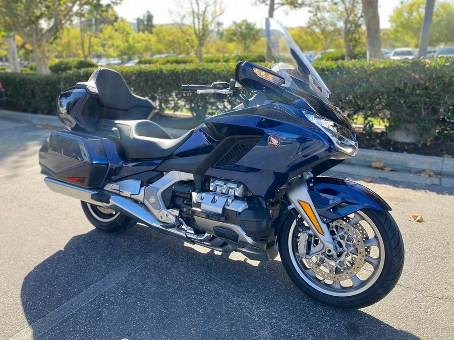 2018 Honda® Gold Wing Tour Pearl Hawkseye Blue