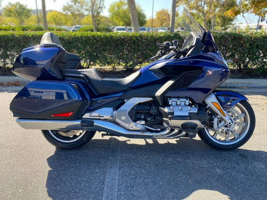 2018 Honda® Gold Wing Tour Pearl Hawkseye Blue