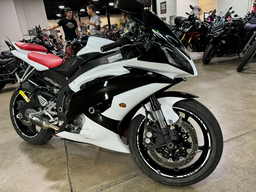 2011 Yamaha YZF-R6