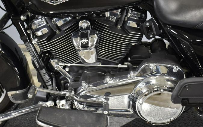 2021 Harley-Davidson Road King Vivid Black