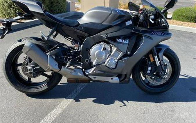 2016 Yamaha YZF-R1S