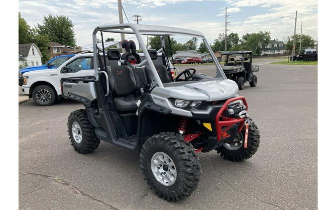 2024 Can-Am Defender X MR HD10 / 8YRB00