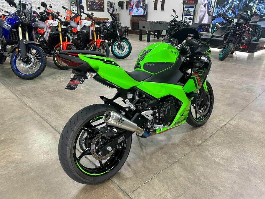 2023 Kawasaki Ninja 400 ABS KRT Edition