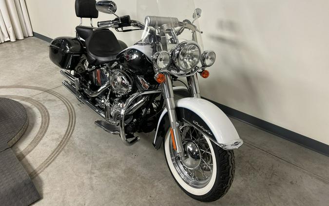 2009 Harley-Davidson Softail Deluxe Deluxe FLSTN