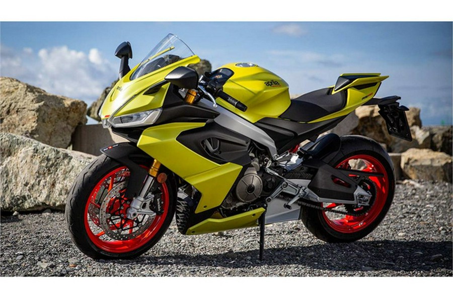 2021 Aprilia RS 660