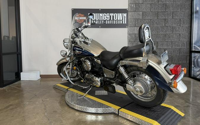 2007 Kawasaki Vulcan® 1500 Classic VN1500