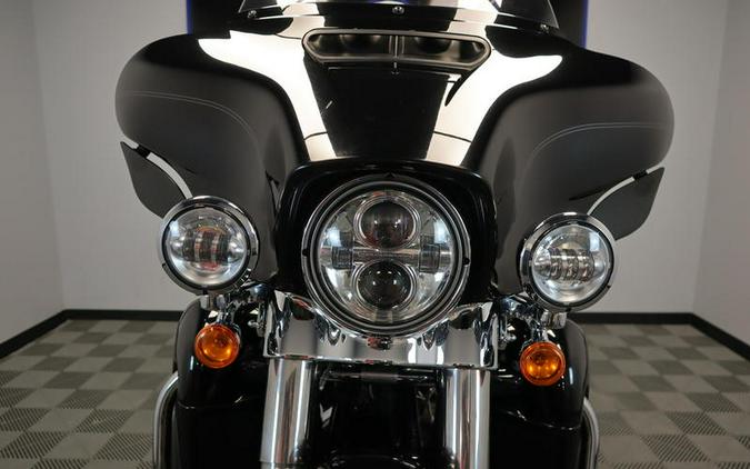 2018 Harley-Davidson® FLHTCU - Electra Glide® Ultra Classic®