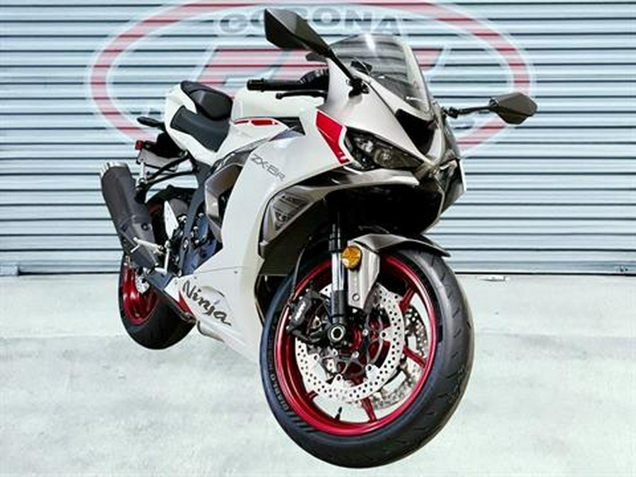 2025 Kawasaki Ninja ZX-6R ABS