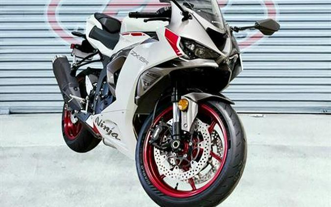2025 Kawasaki Ninja ZX-6R ABS